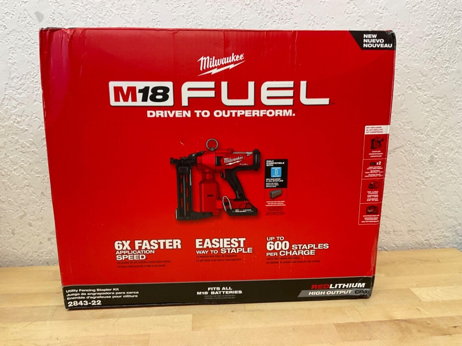 Milwaukee M18 Fuel 3/8 in. x 1-1/4 in. Fencing Stapler Kit